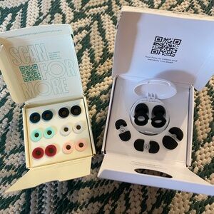 Loop Earplugs with Mute Style Pack